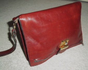 Borsa da polso vintage in pelle bordeaux degli anni '70, sottobraccio, pochette, borsa retrò, borsa in pelle italiana unisex