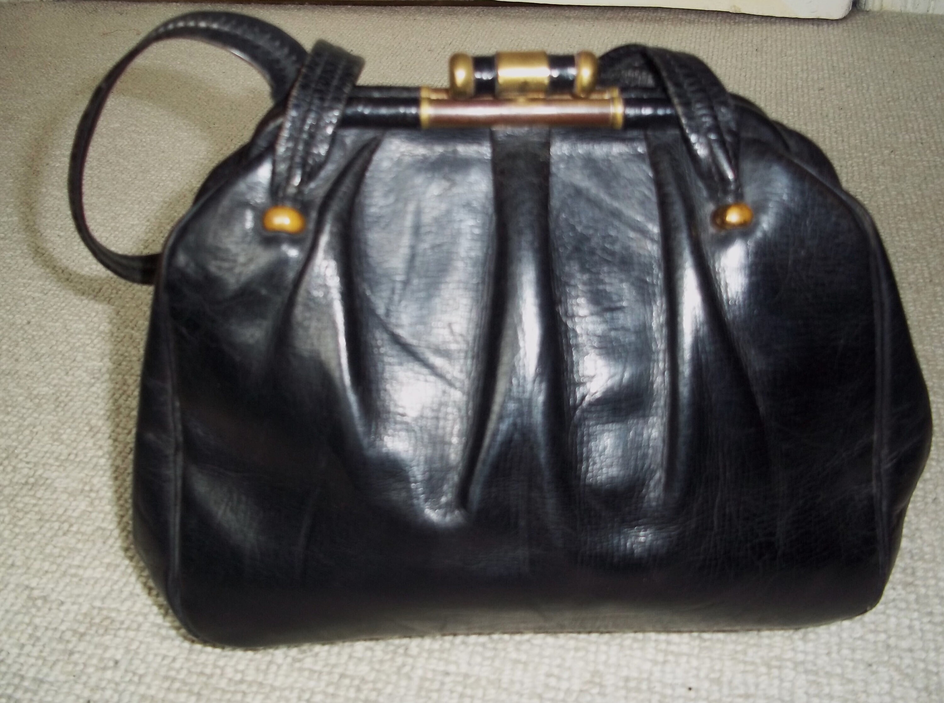 Exquisite Vintage 1950's Small Black Leather Handbag, Top
