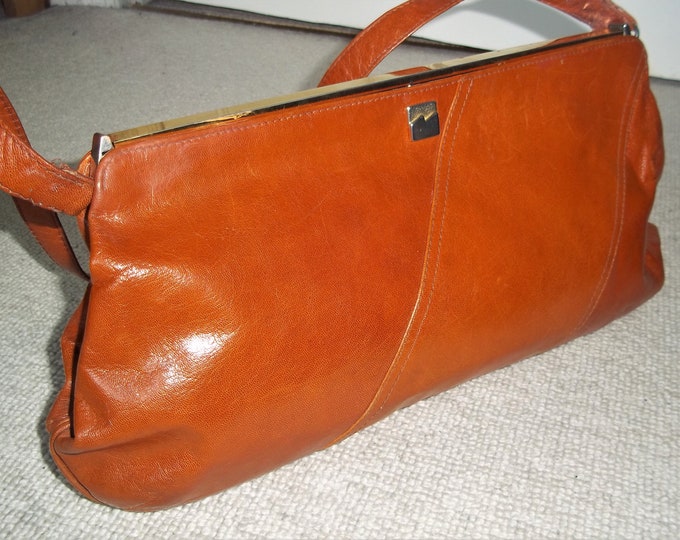 BYGONEVINTAGEBAGS (by Classic Vintage Bags) Etsy UK
