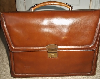 Classic Vintage 1980's TEXIER Tan Leather Briefcase. Attache Case, Laptop Bag