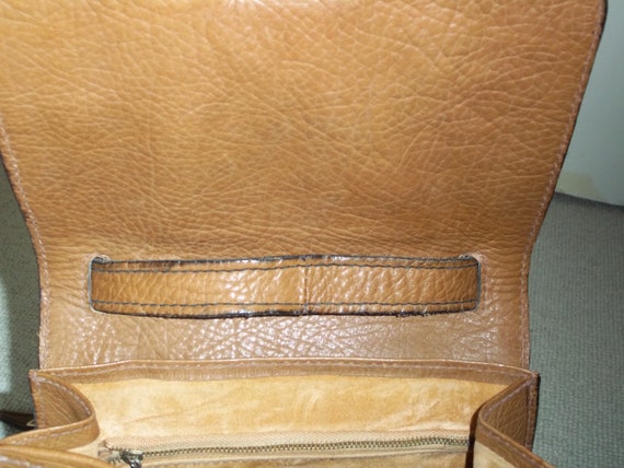 Vintage 1980's Coffee Tan Leather Messenger Bag, … - image 7