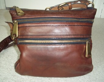 Exquisite Vintage FOSSIL Tan Leather Messenger Bag, Crossbody Bag, Shoulder Bag, Brown, Satchel, Quality Leather