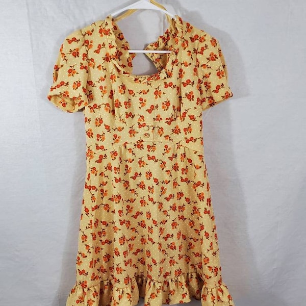 Vintage Dress  broken zipper, floral design ruffles