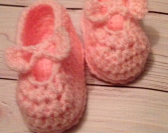 Crochet Baby Booties - Baby Slippers - Baby Shower Gift - Baby Gifts - Baby Booties - Pregnancy Announcement