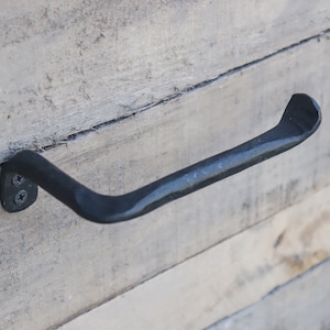 Hand Forged thick heavy toilet paper holder hammered rustic cabin farmhouse style