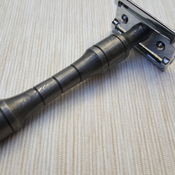 Safety razor handle H5L Made from Damascus Welded Steel