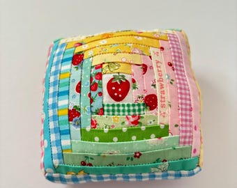Cojín cuadrado de alfileres de algodón con patchwork