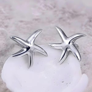 925 Sterling Silver stud Starfish Earrings, Starfish Earrings in Sterling Silver. Size 13mm or 0.51"