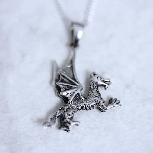 Sterling silver dragon necklace choose chain, 925 Sterling silver dragon pendant necklace, Small silver Dragon necklace, dragon necklace