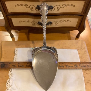 Antique Sterling Louis XV pattern by Whiting Mfg Co Pie Server, Louis XV by Whiting solid Sterling Silver Pastry Server, Patented 1891