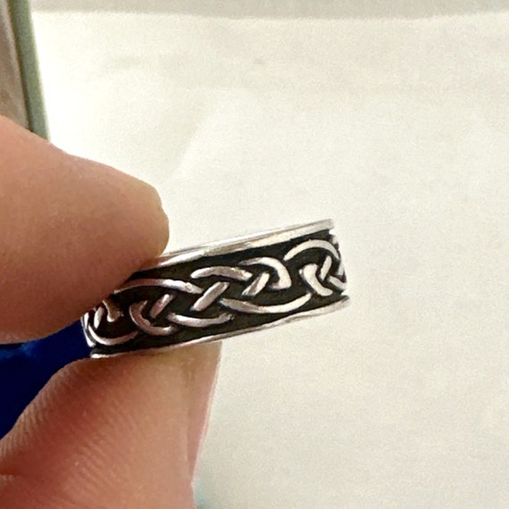 Vintage Sterling Silver Celtic Knot Eternity Band… - image 6