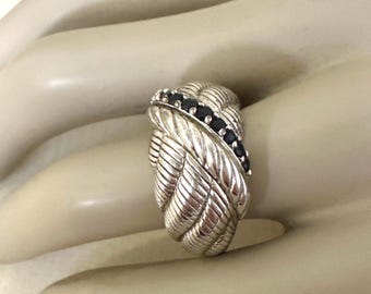 Judith Ripka Sterling Silver blue sapphire domed Knot Ring, Size 8