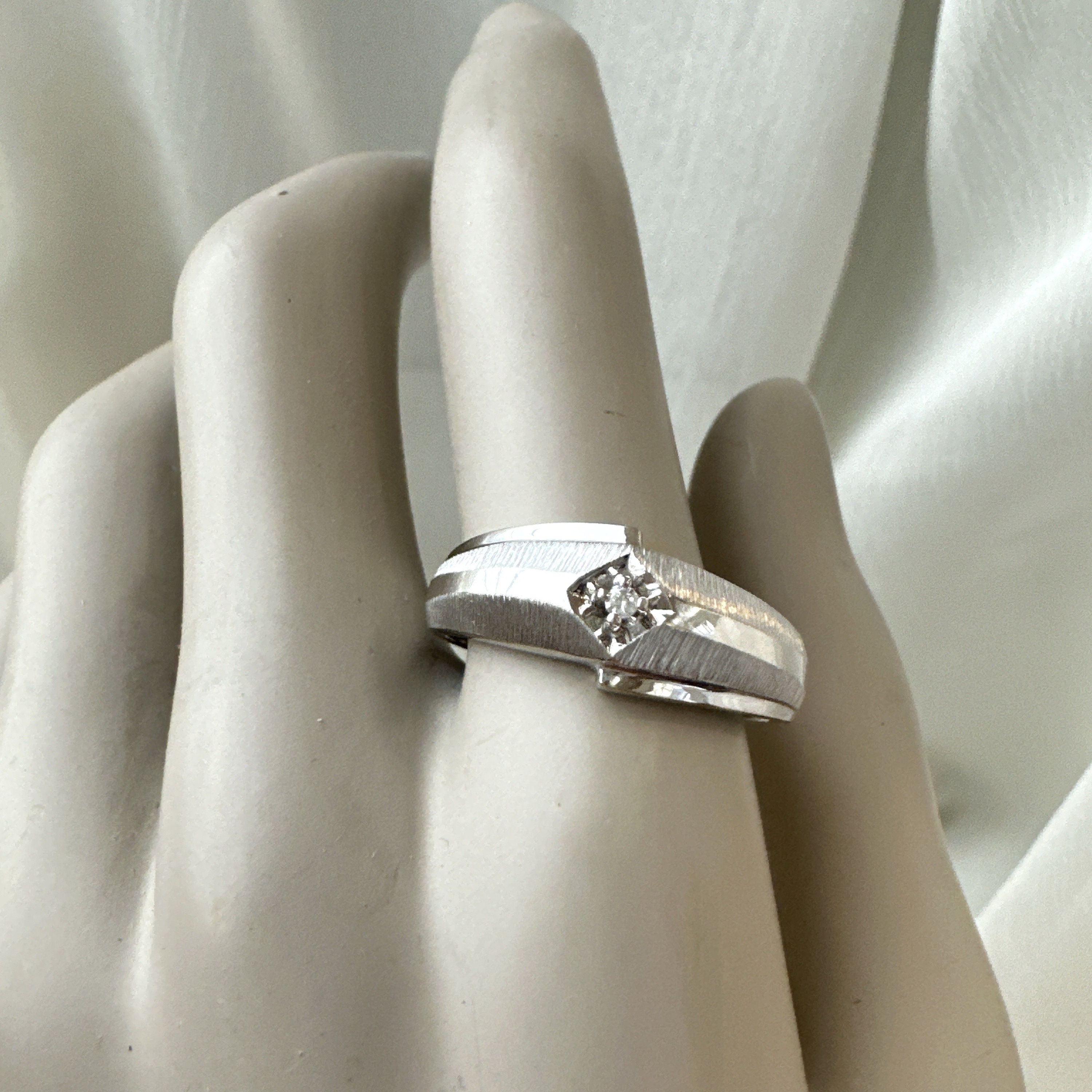 10K Yellow Gold Men’s Diamond Band – 0.03 Carat Round White Diamonds, Wedding/Anniversary Ring - View #4