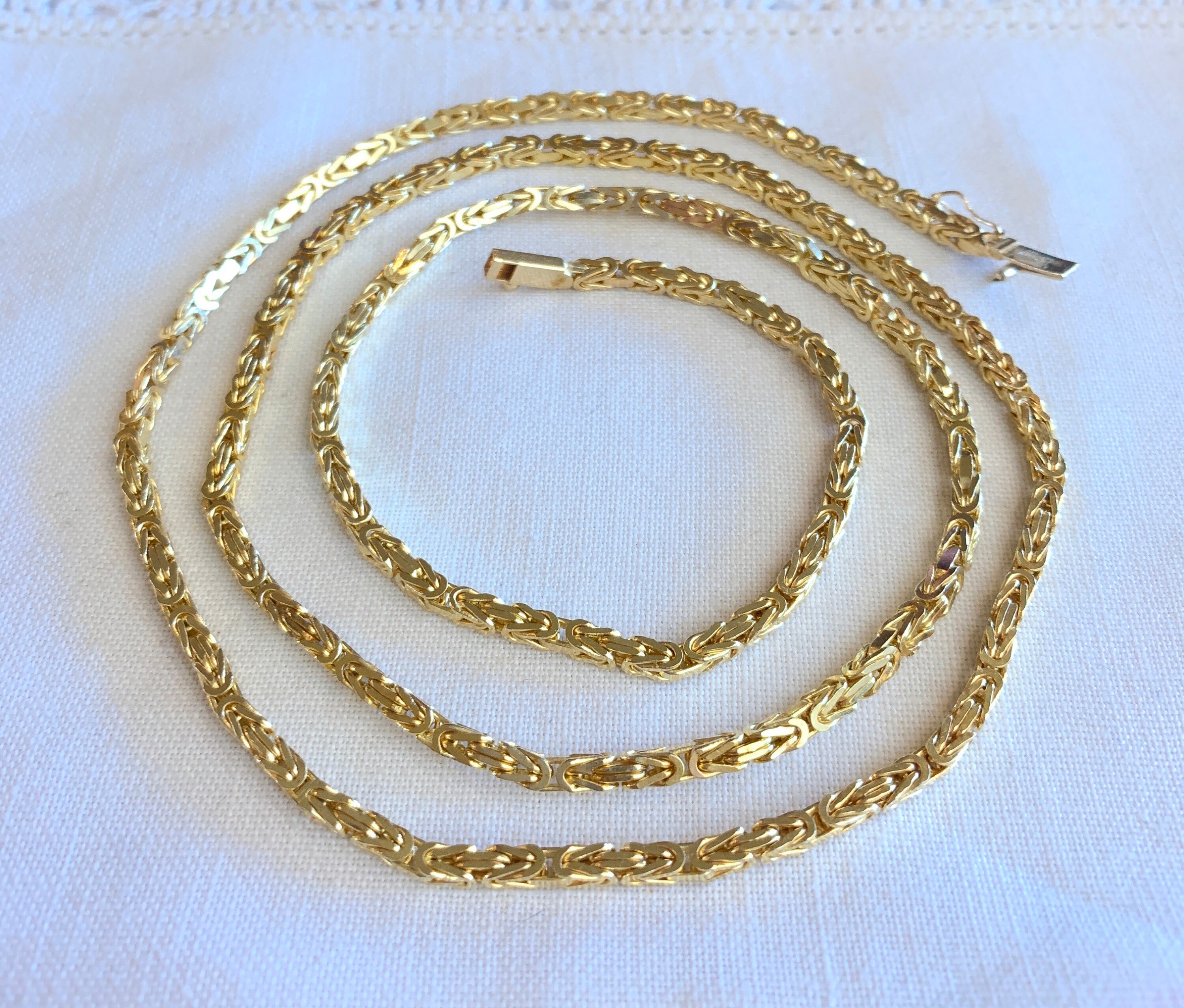 14K Solid Yellow Gold Square Byzantine 