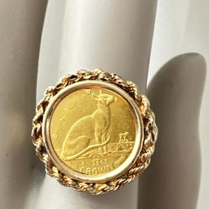 Siamese Cat Gold Coin Ring 1992 Isle of Man in 10K Yellow Gold Setting, Vintage 999 fine gold coin Cat Ring, Sz 6.25