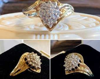 10K yellow gold round diamond cluster Statement Ring, Vtg 10k gold diamond cocktail ring, .25 ctw