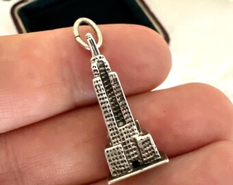 Vintage 3D Beau Sterling Silver Empire State Building Charm Pendant, New York Souvenir
