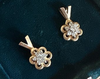 14K yellow gold diamond flower charm necklace pendant