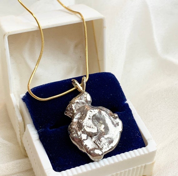 nugget pendant necklace