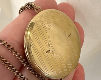 Vintage Large Gold Filled Photo Locket Pendant Necklace, 1.5" Inch round locket