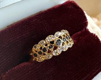 Estate 18K Yellow Gold Diamond & Blue Sapphire Band Ring, Size 8, 3 grams