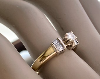 Vintage 14K Gold Diamond Engagement Ring, Round & Baguette Solitaire, Sz 7.25, 3.2gr