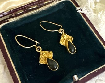 Vintage 10K Yellow Gold nugget Black Onyx drop dangle Earrings