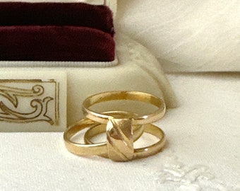 18K Solid Yellow Gold triple Band Ring Set, 18k yellow gold wedding, anniversary, or stacking band rings,