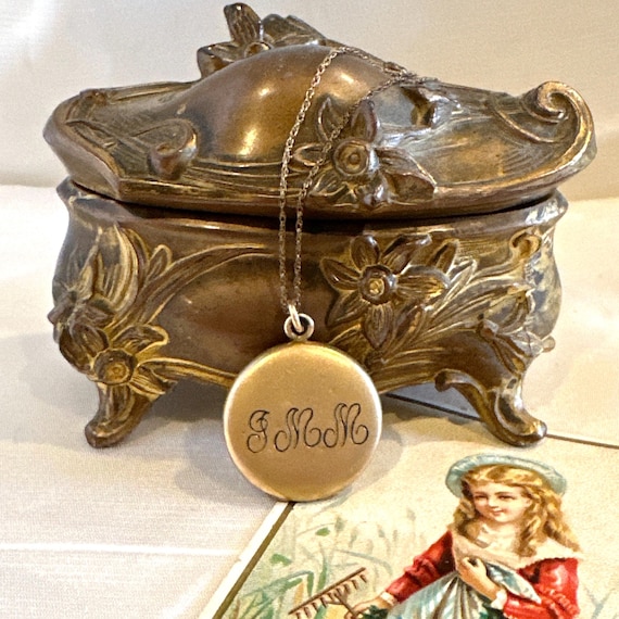 Antique D&C Gold Filled monogrammed Locket Pendant Necklace