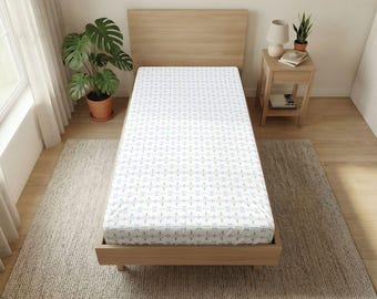 Kleines grünes Doppeldeckchen mit Blumenmuster | Minimale botanische Bettwäsche