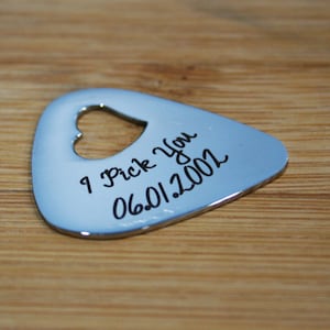 I pick you guitar pick Gift for Men Boyfriend Husband - Personalized DATE