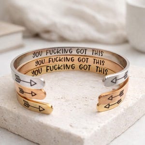 Sie haben dieses Armband Cuff Reif Schmuck in Rose Gold, Gelb Gold & Stahl Silber