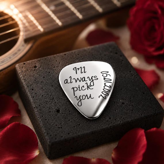 Personalised date – I'll always pick you guitar pick gift for men, boyfriends and husbands – Valentine's Day gifts.