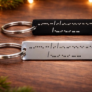 Portachiavi personalizzato con codice Morse per uomo e donna. Portachiavi personalizzato con codice Morse inciso.