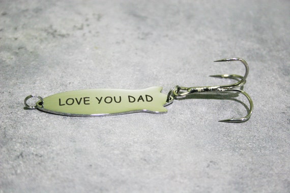 DAD - Engraved Gift for Father gift Fish Hook from Kids Daughter Son