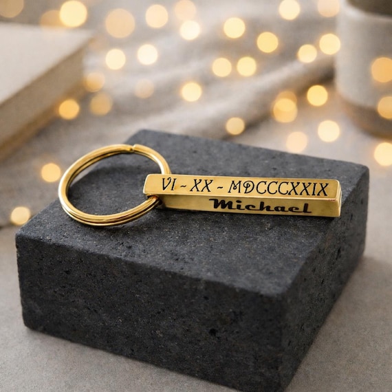 Roman Numeral keychain Personalized Name Key Chian Gift & personalized jewelry for Christmas Gift