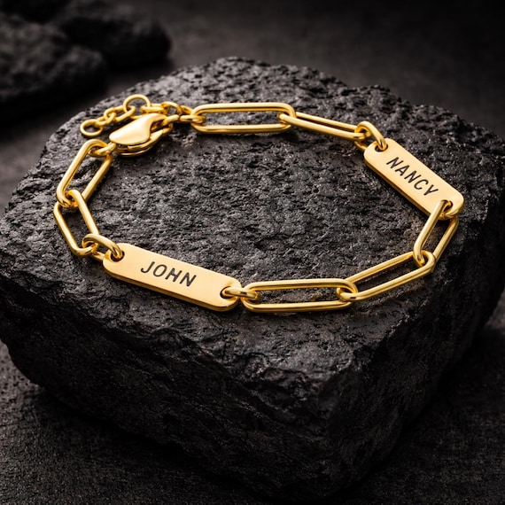 Custom Engraved Paperclip Chain Name Bracelet . Christmas Gift for Mom, Him and Her