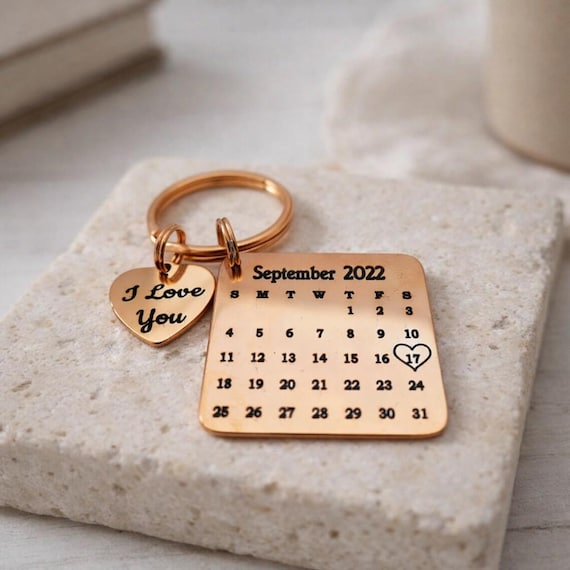 Custom Wedding Date Keychain, Anniversary Date Gift, Engagement Date Gift, Wedding Custom Date Personalized Calendar Month Key chain