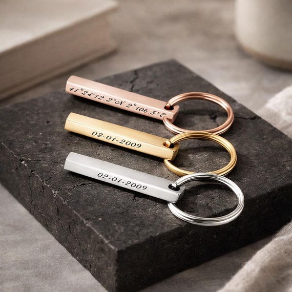 Personalized Keychain for Mom • Custom Engraved Key ring • for Men Women • Gift for Boyfriend Him • Best Friend Couples Car Key Chain