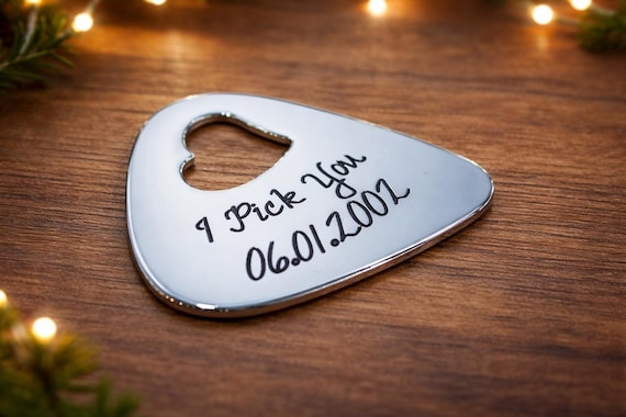 I pick you guitar pick Gift for Men Boyfriend Husband - Personalized DATE