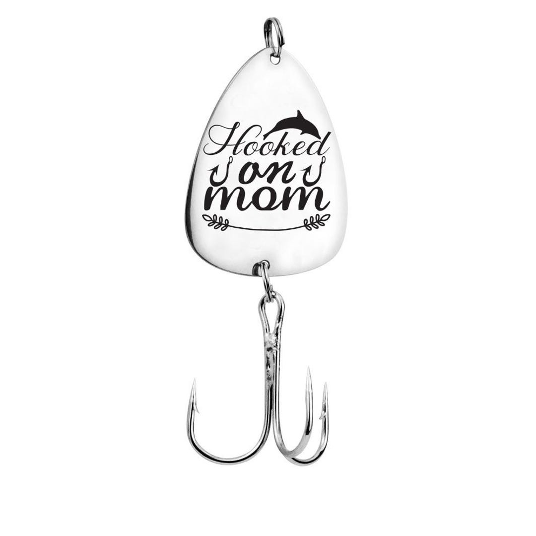 engraved fishing hook Hooked on Mom- Gift for Anglers Mothers Day Ideas, Gift for Mommy- Custom  Engraved Fishing Hooks Fishing Lures | Mother Gifts