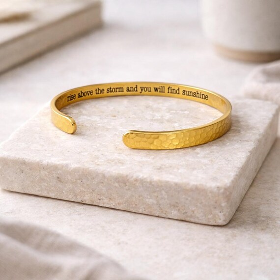 Luxury Engraved Bracelets personalized bracelets Custom engraved Gold Tone Anniversary gift for Mom women Men Friend Girlfriend Wife Sister