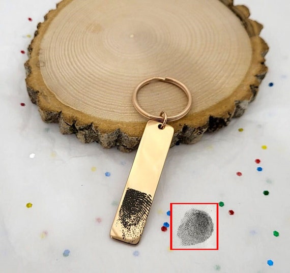 Finger print Jewelry Key chain - Loved One FingerPrint - Memorial Jewelry - Meaningful Christmas Gifts - Personalized Fingerprint Keychains