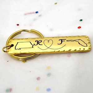 Going Away Geschenk für Freundin Personalisiertes Geschenk Zustand Schmuck Geburtstag beste Freundin Staaten Land Karte Schlüsselanhänger Schlüsselanhänger