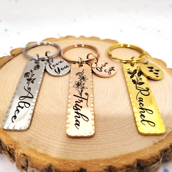 Personalized Birth Flower Key Chains Birth Month Flower Key Ring with for Women Men Mother Daughter Sister gift