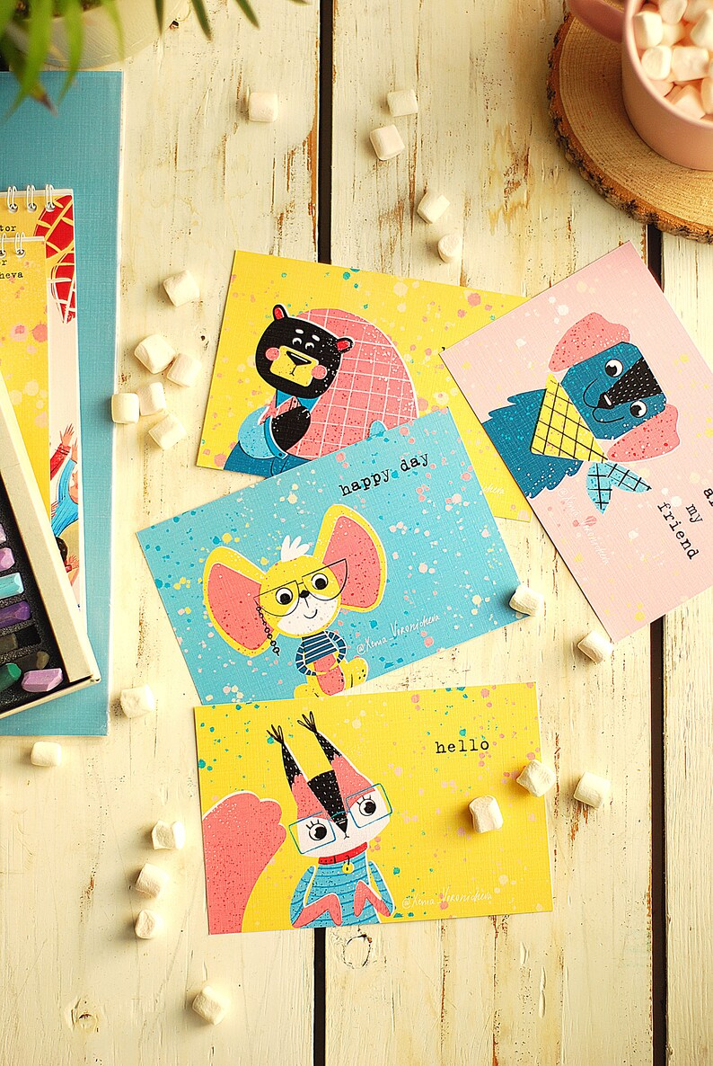 Sending happiness greeting card with little mouse illustration downloadable