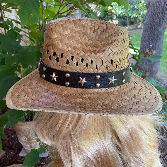 Tan Straw Fedora Style Hat With Fun Black Hat Band  display picture 1