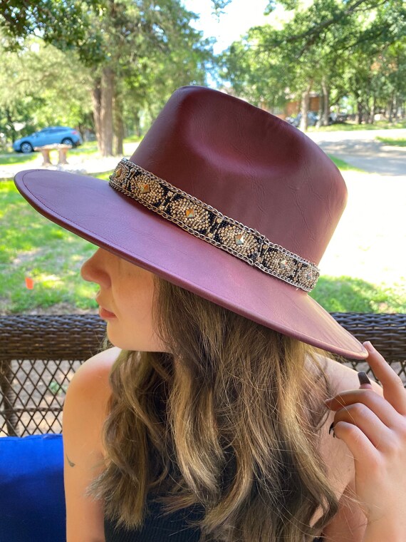 Maroon Faux Leather Fedora With Rhinestone, Pearl and Chain  display picture 2