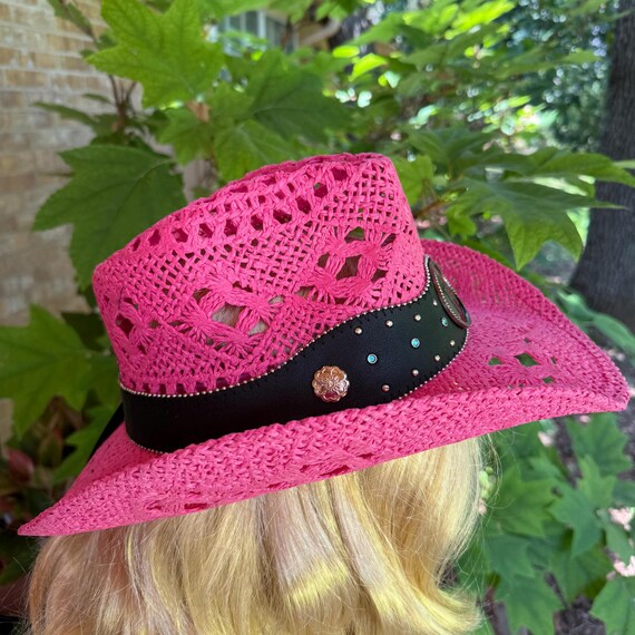 Vibrant Pink Straw Cowboy/western Hat With Wide Scalloped  display picture 3