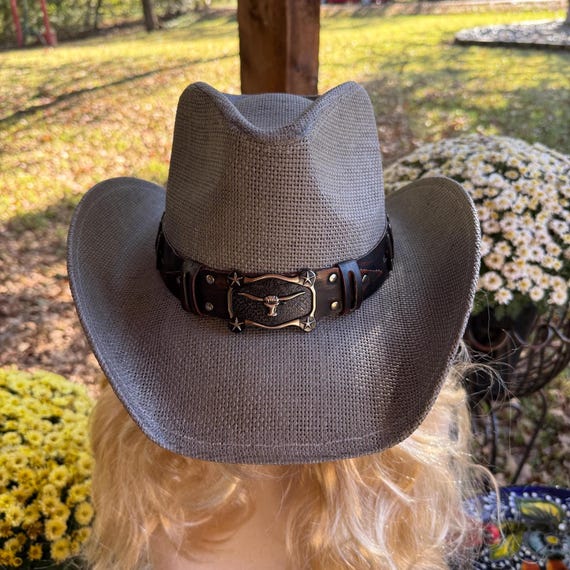 Gray Western Cowboy Hat Featuring a Brown Hat Band Adorned  display picture 1